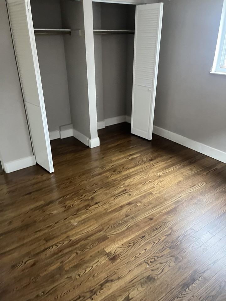 7924 Edgewood Avenue - Photo 4 of 9