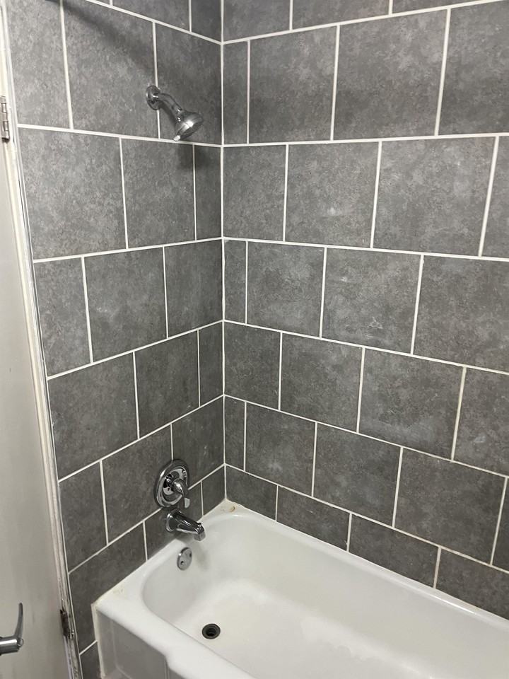 7924 Edgewood Avenue - Photo 5 of 9