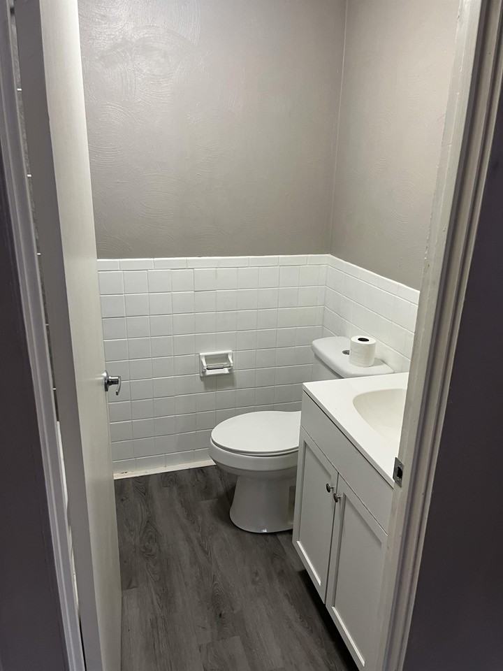 7924 Edgewood Avenue - Photo 6 of 9