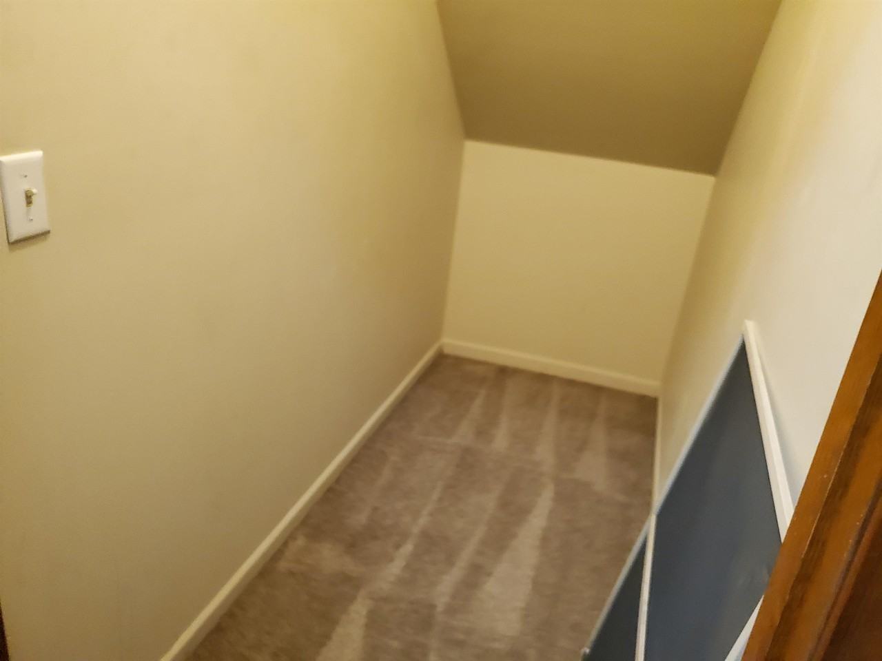 124 N. Summit St. - Photo 6 of 28