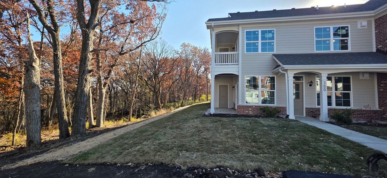 380 Timber Pointe Dr - Photo 3 of 22