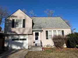 featured image of 4418 Sunrise Dr