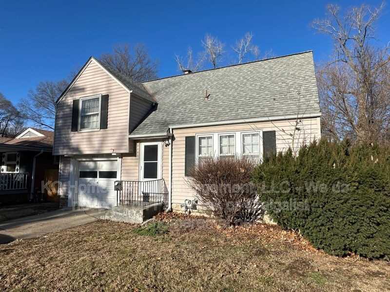 4418 Sunrise Dr - Photo 3 of 33