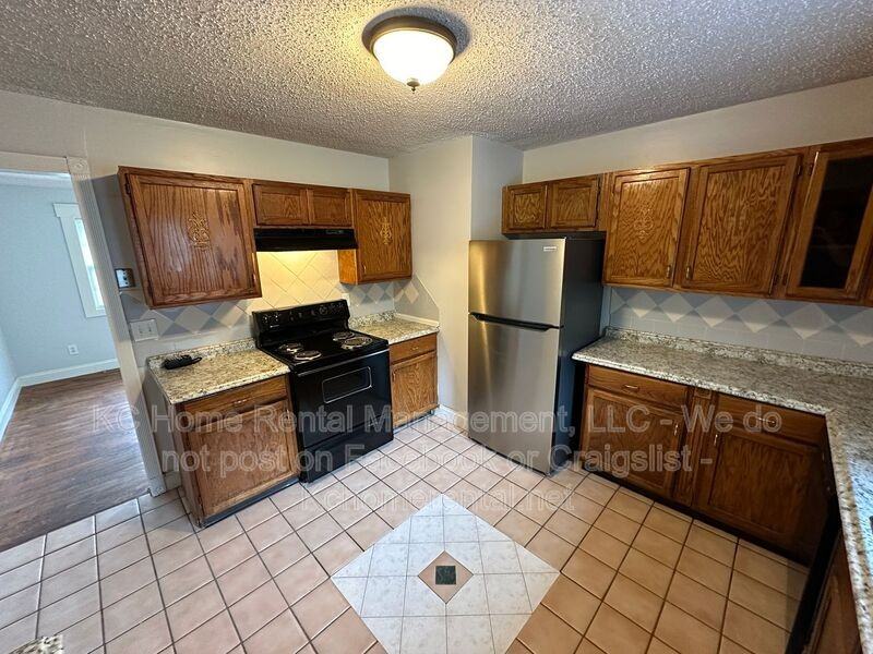 10700 E 28th Ter S - Photo 5 of 45