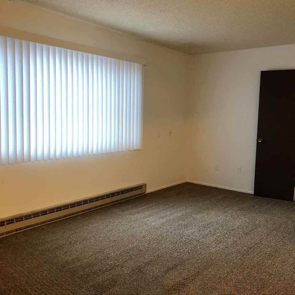 3106 Palm Ct. - Photo 5 of 28