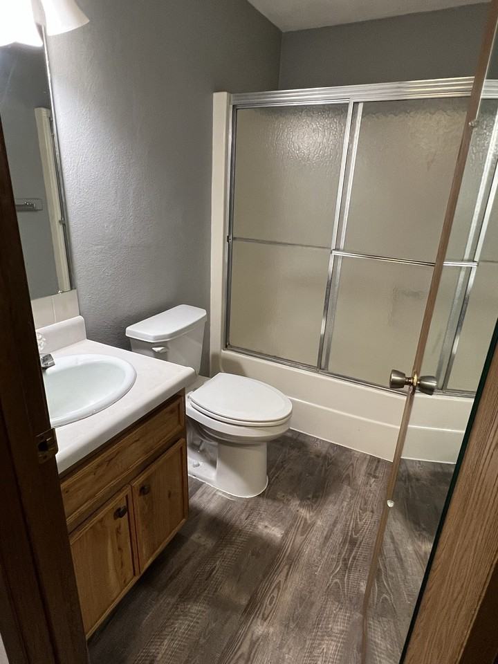 1202 North Railroad St., Sumner - Photo 3 of 12