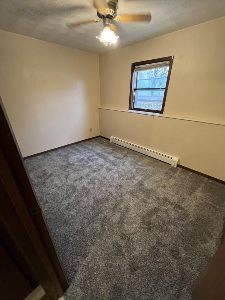 1202 North Railroad St., Sumner - Photo 4 of 12