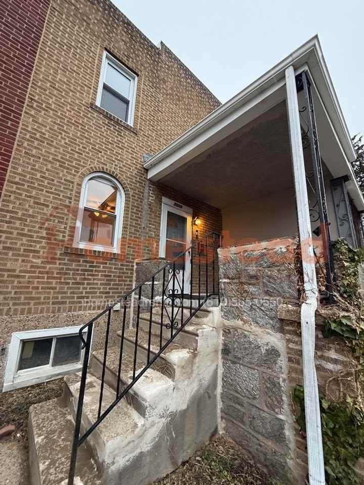 7015 Aberdeen Rd - Photo 4 of 17