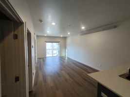 featured image of 402 N River St