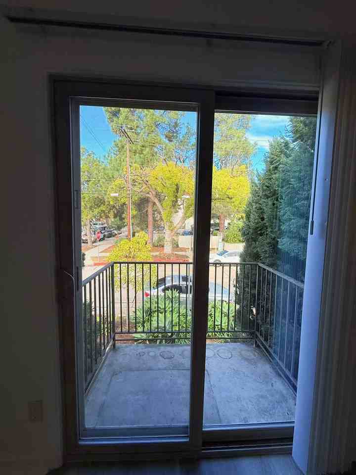 2126 Castillo - Photo 6 of 8