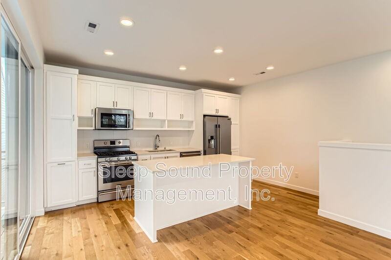 1030 N Ainsworth St - Photo 6 of 13