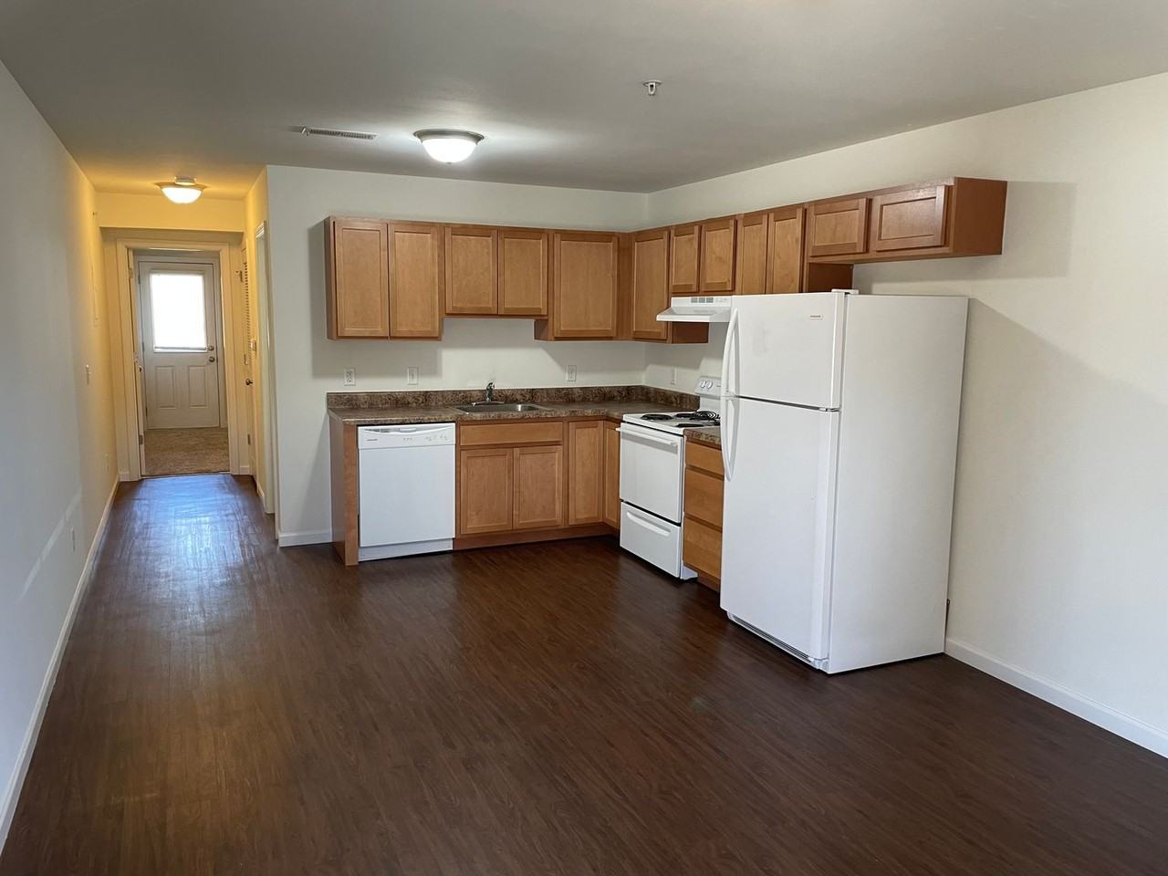 Quail Run Apartments and Townhomes - Photo 2 of 34