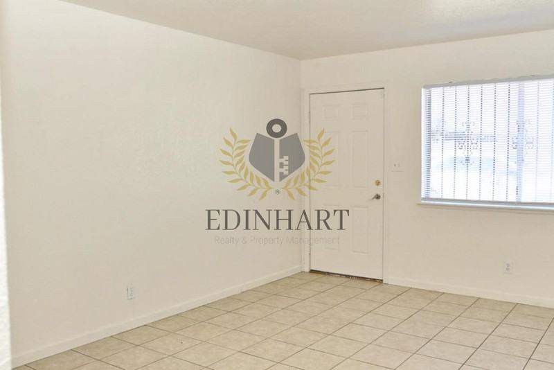 2303 S Poppy Ave - Photo 2 of 23