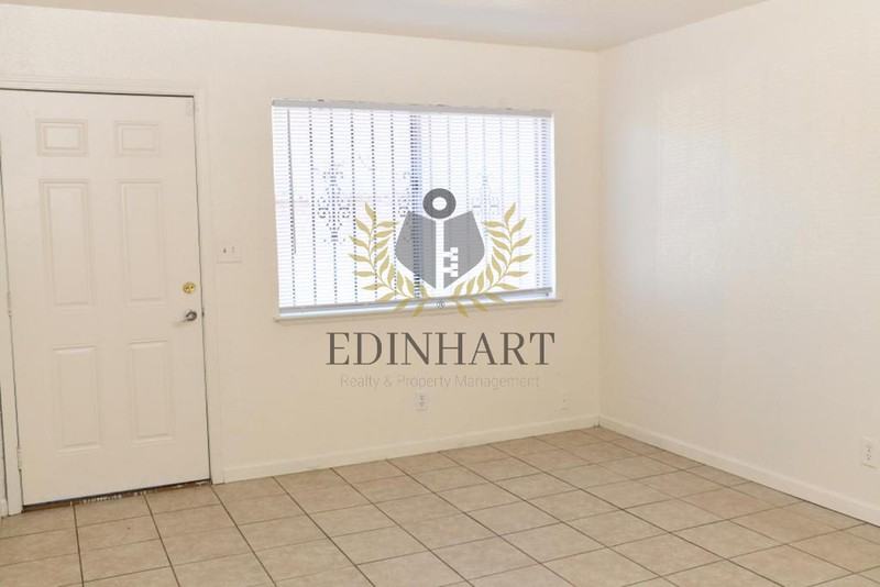 2303 S Poppy Ave - Photo 3 of 23