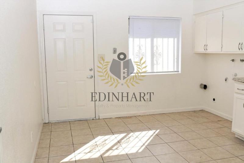 2303 S Poppy Ave - Photo 5 of 23