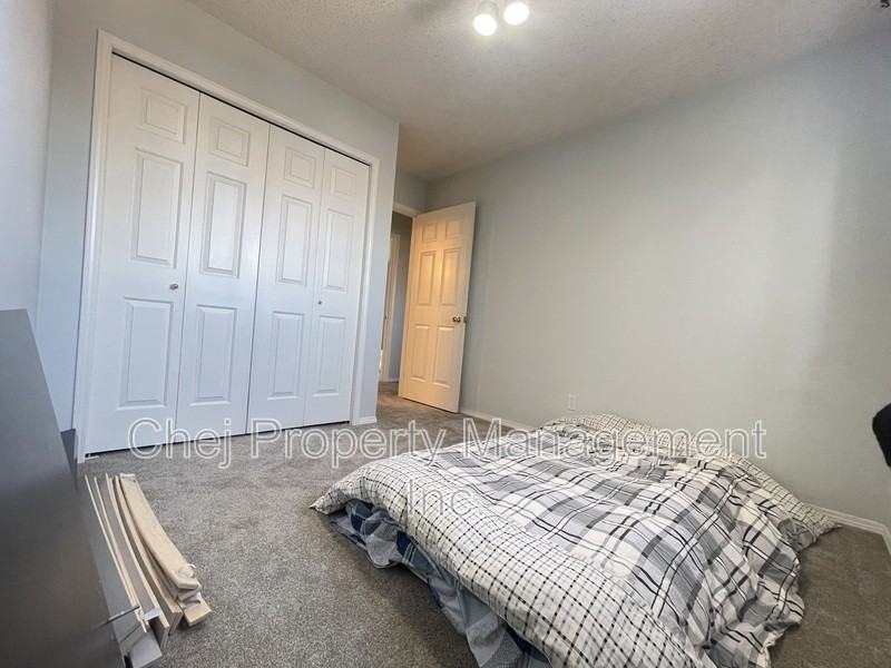 8105 188a St Nw #2 - Photo 3 of 15