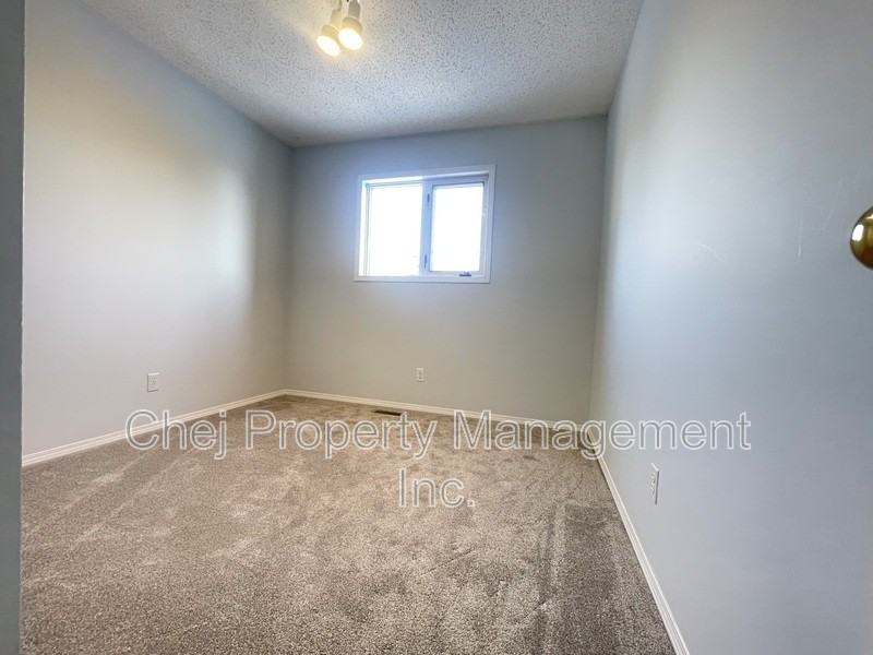 8105 188a St Nw #2 - Photo 5 of 15