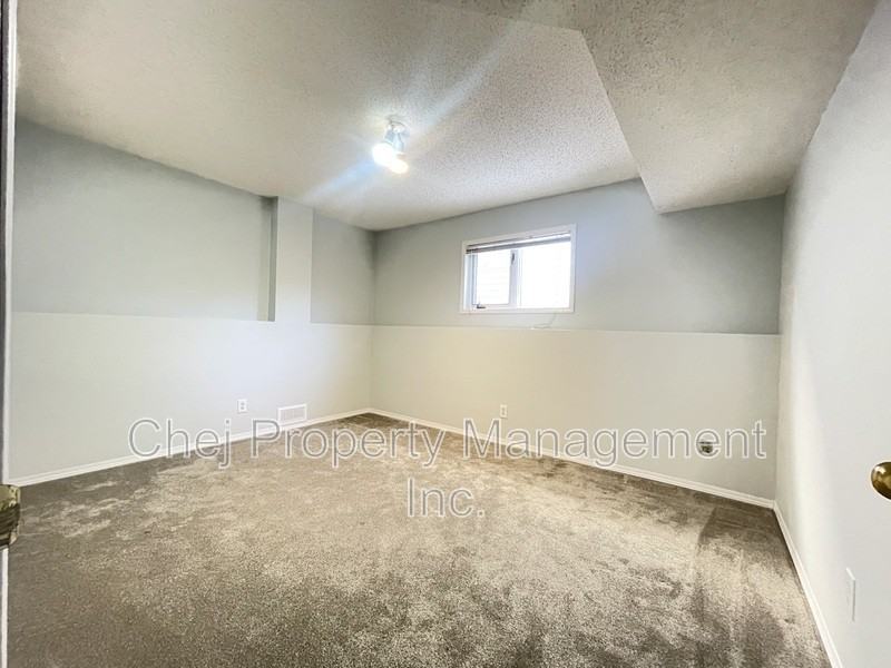 8105 188a St Nw #2 - Photo 7 of 15