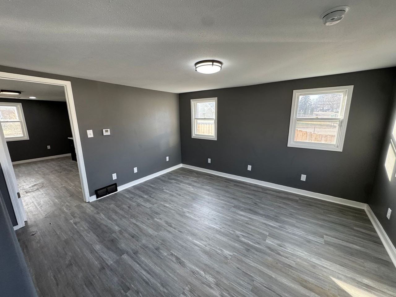 1206 9th Ave - Photo 5 of 12