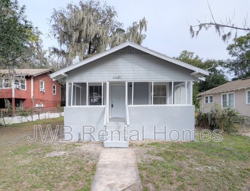 111 W 36th St - Photo 2 of 15