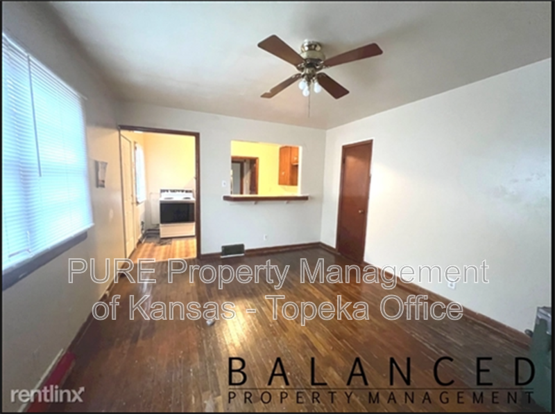 1708 Sw Washburn Ave - Photo 2 of 6