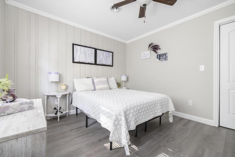 1300 Windsor Ave - Photo 4 of 10