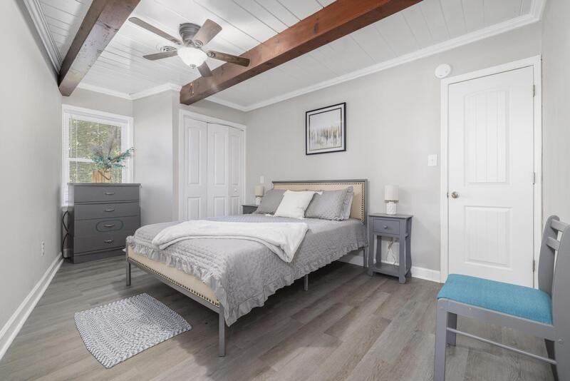 1300 Windsor Ave - Photo 5 of 10