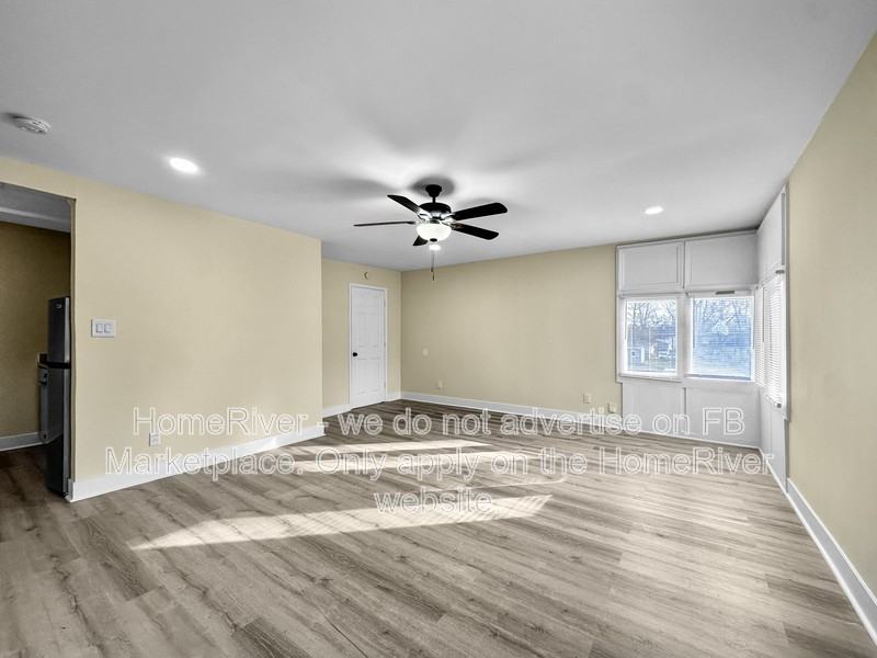 3585 Lee St #2 - Photo 5 of 17