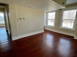 featured image of 1001 S 4th St