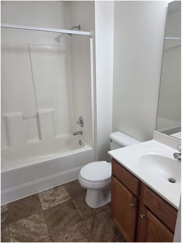 1313 Stafford St - Photo 7 of 10