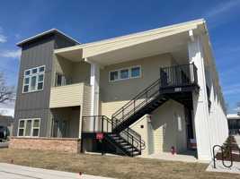 featured image of 911 S 2nd St