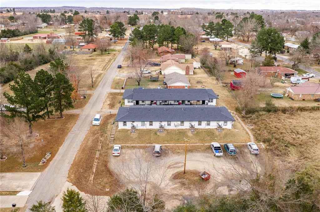 121 Julie Dr - Photo 7 of 11