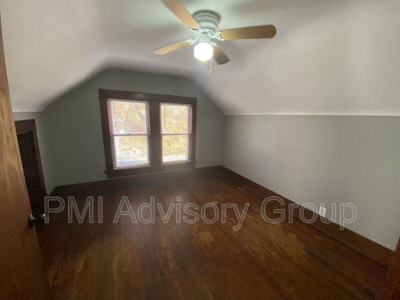 710 Sw Jewell Ave - Photo 5 of 15