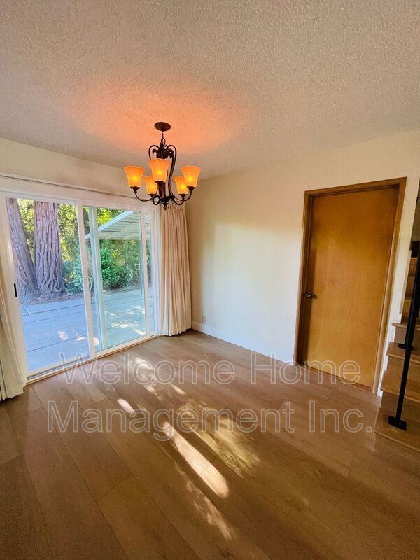 3945 Euclid Ave - Photo 6 of 40