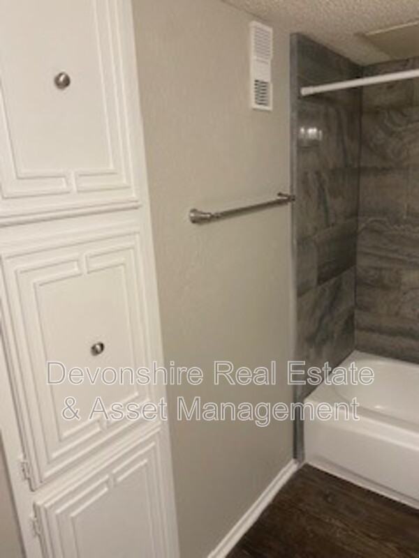 7301 Sanger Ave #205 - Photo 5 of 27