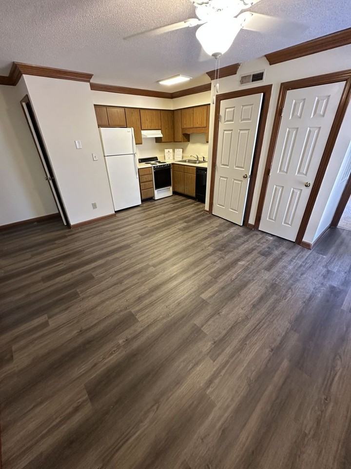 3504 Ivy Commons Dr - Photo 2 of 8