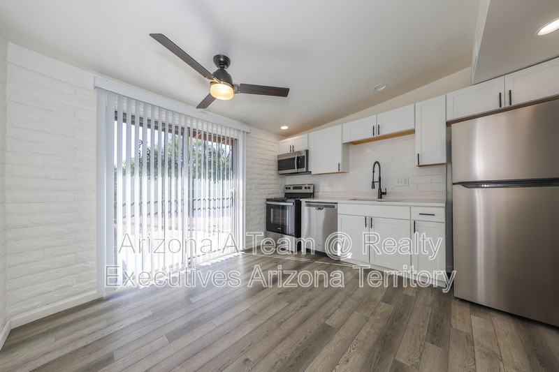 4014 E Fairmount St - Photo 7 of 22