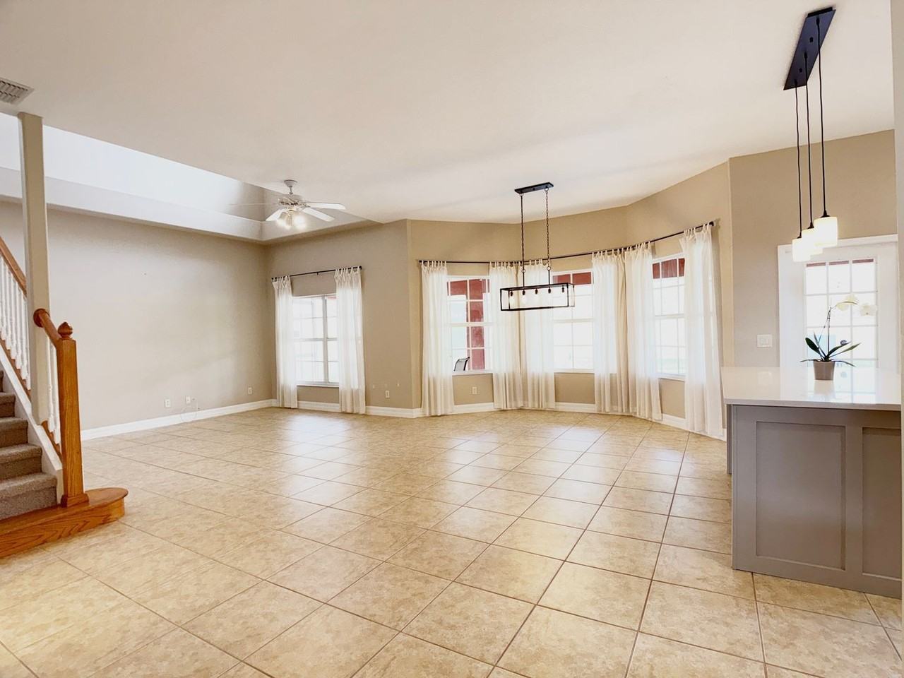 104 Vista Loop - Photo 3 of 42