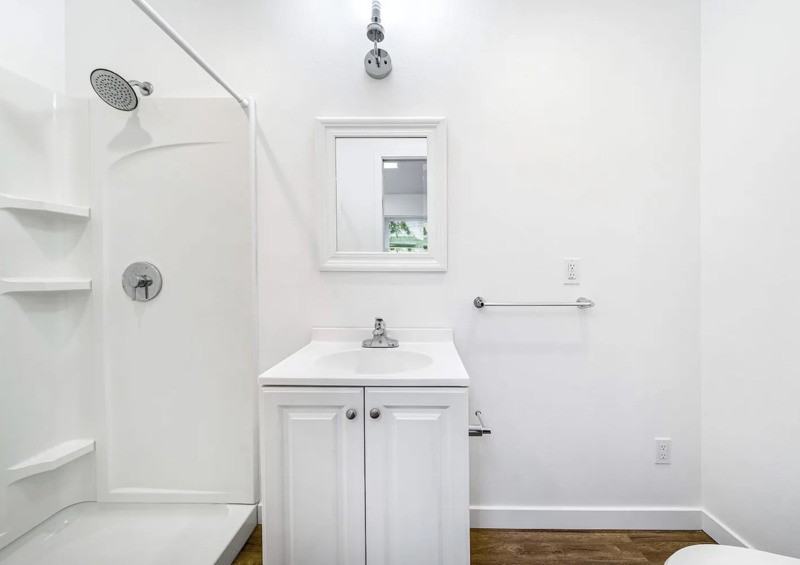 554 N Cambridge St - Photo 2 of 4