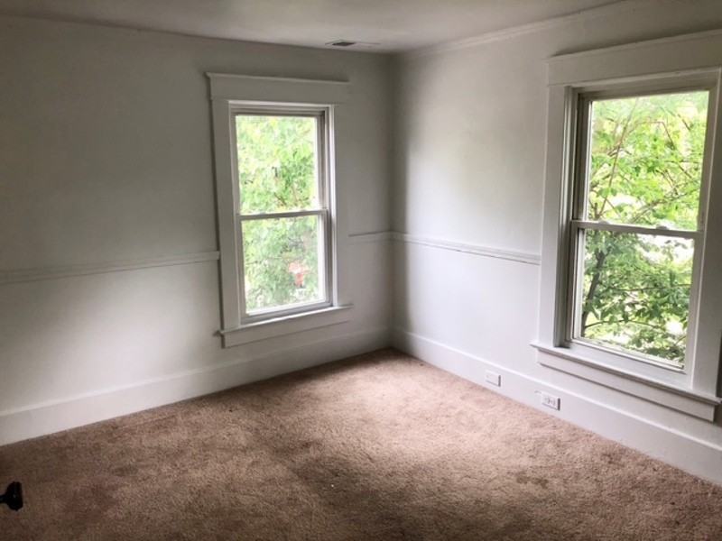 410 Olive St - Photo 4 of 13