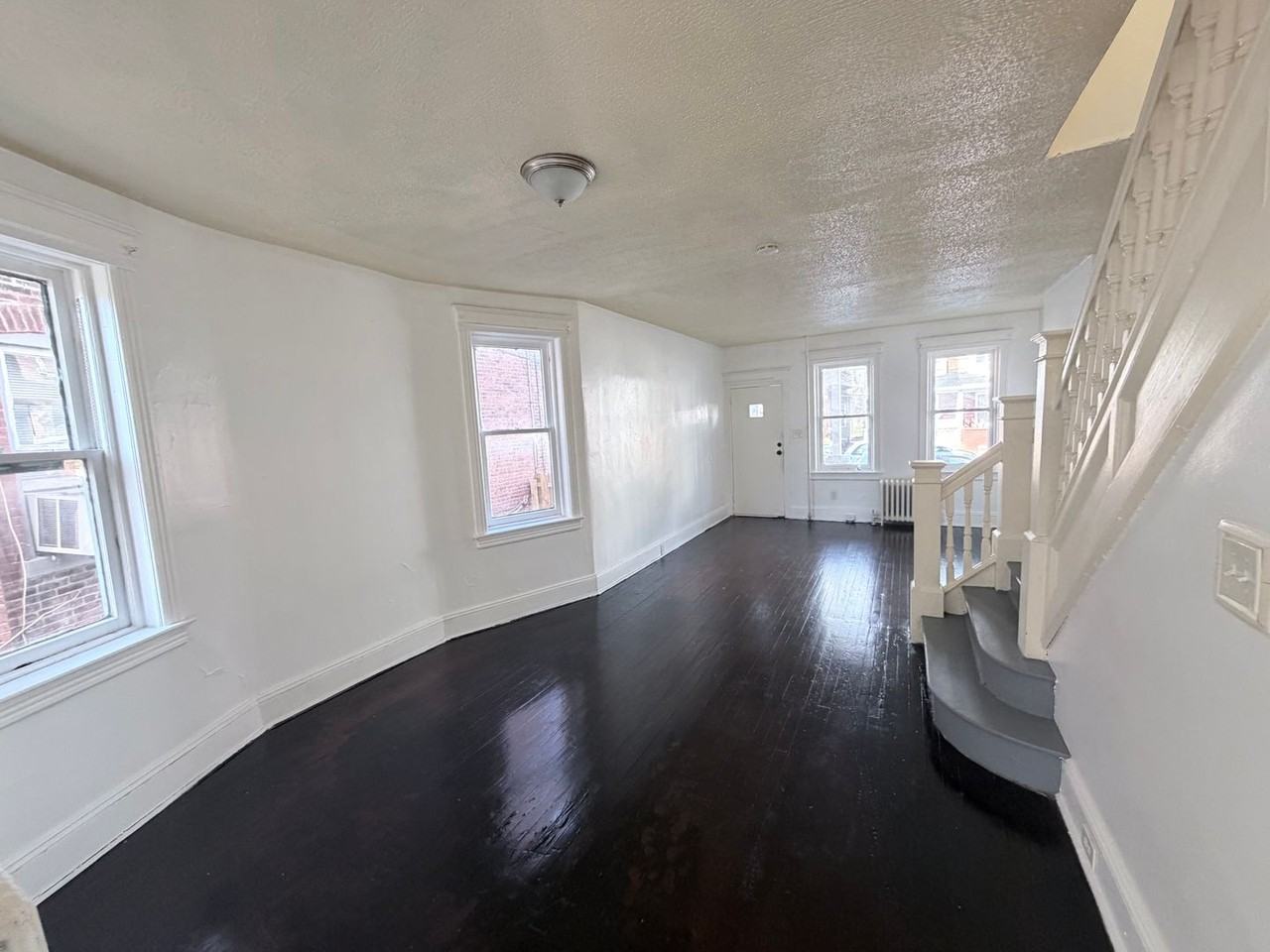 163 Hoffman Ave - Photo 3 of 17