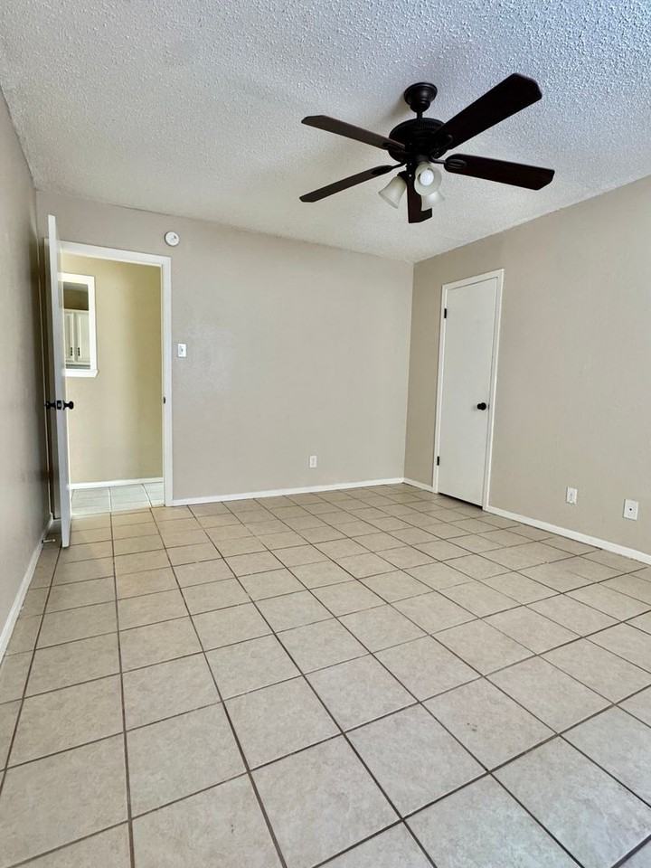 1237 Tres Rios Dr - Photo 7 of 14