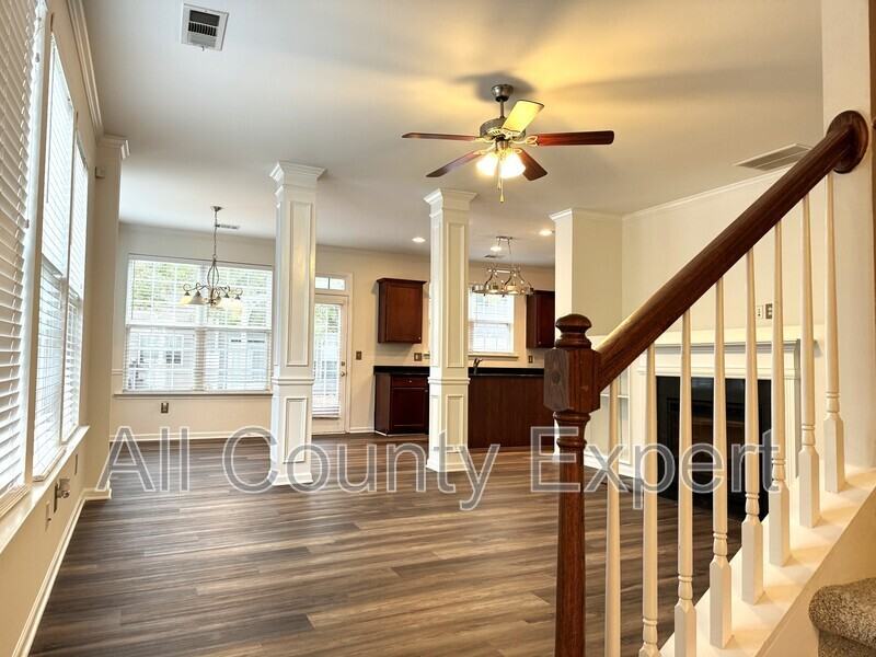 969 Pierce Ivy Ct - Photo 3 of 26