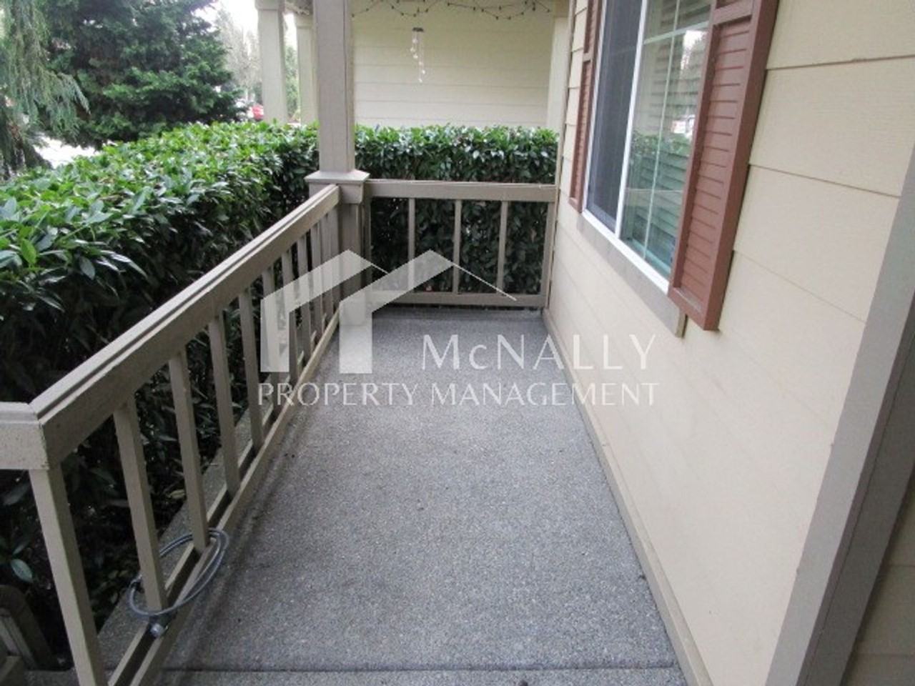 6504 Discovery St E - Photo 2 of 35