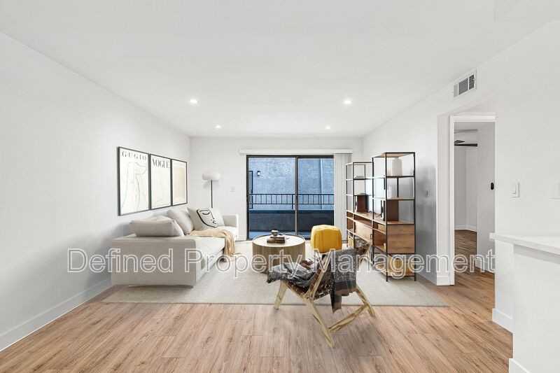 5807 Laurel Canyon Blvd #118 - Photo 4 of 6