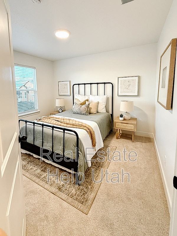 4787 S Heartwood Rd - Photo 4 of 23