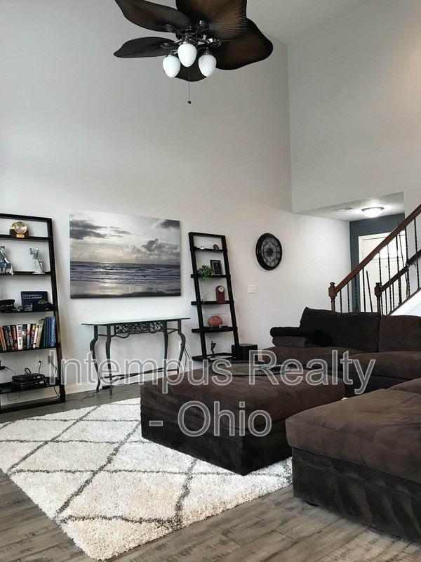 5081 Dinard Way - Photo 6 of 40