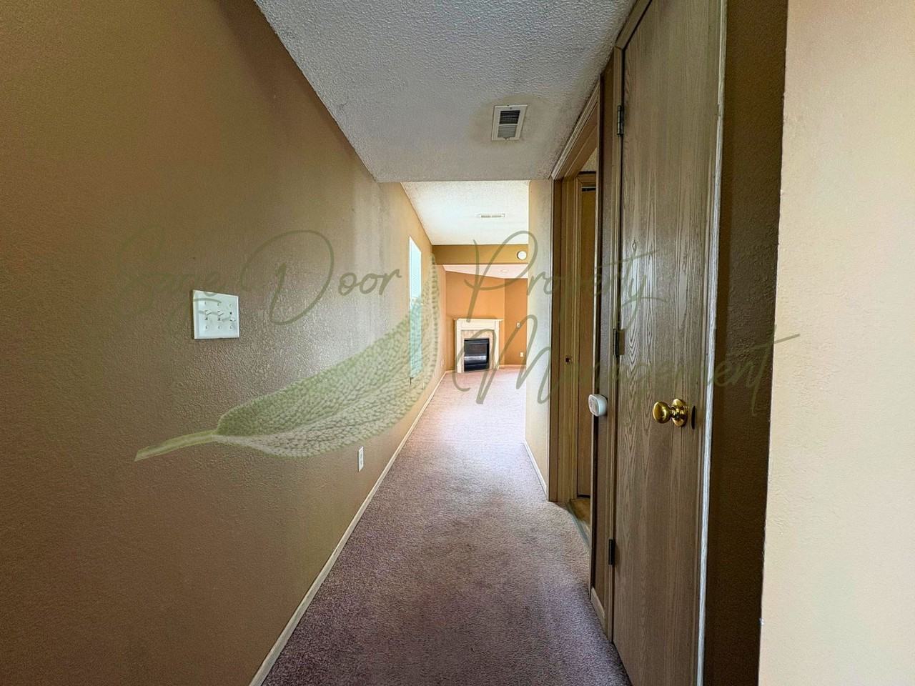 505 Ne 1st St - Photo 3 of 24