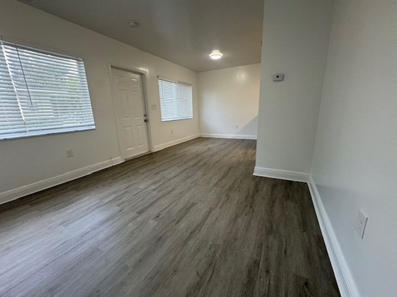 717 NE 10 ST, APT 3 Hallandale, FL 33009 - Photo 6 of 11