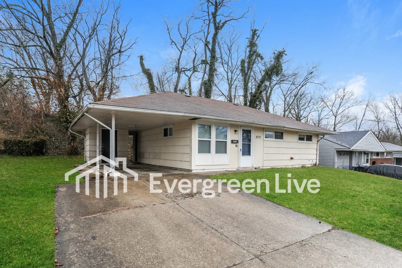 8771 Desoto Dr - Photo 2 of 15